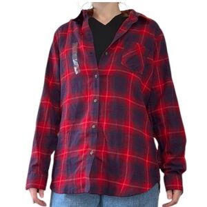 Field & Stream Red and Navy Plaid Button-Down Shirt